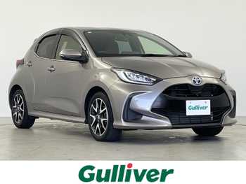 トヨタ ヤリス ハイブリッド Z 純正メモリナビ BT Miracast USB