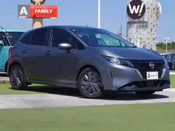 日産 ノート X 9型純正ナビ TV BT ドラレコ ETC 衝突軽減
