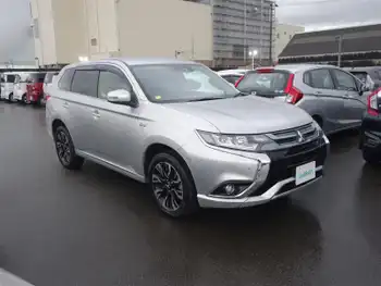 三菱 アウトランダー ＰＨＥＶ G Limited Edition 4WD/メモリナビ/LEDヘッドライト/AEBS/ETC