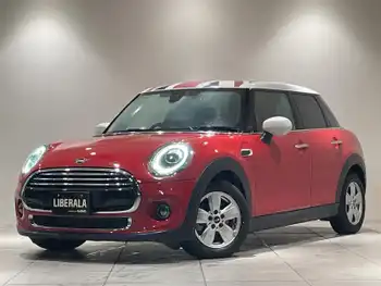 ＭＩＮＩ ミニ クーパー D LCIモデル ユニオンジャックルーフMMIナビ