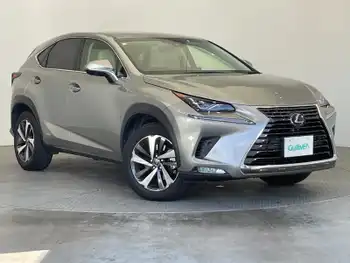 レクサス ＮＸ 300h バージョンL 禁煙車 Bluetooth 白レザーシート ETC LED
