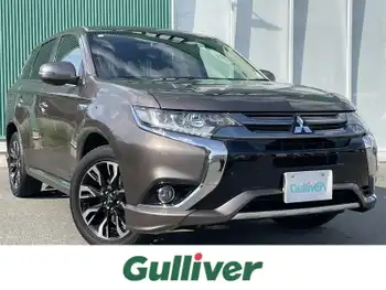 三菱 アウトランダー ＰＨＥＶ G プレミアムパッケージ ハンドルヒーター 、パワーステアリング