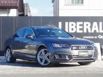 アウディ Ａ４ 2.0 TFSI クワトロ スポーツ Sライン PKG