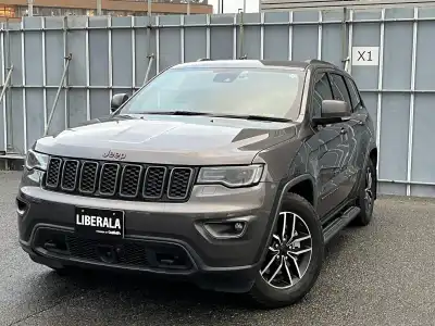 クライスラー・ジープ_ジープ・グランドチェロキー