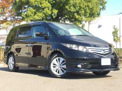 エリシオンの燃費 年式型式別 中古車のガリバー
