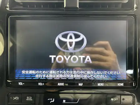 トヨタ プリウス