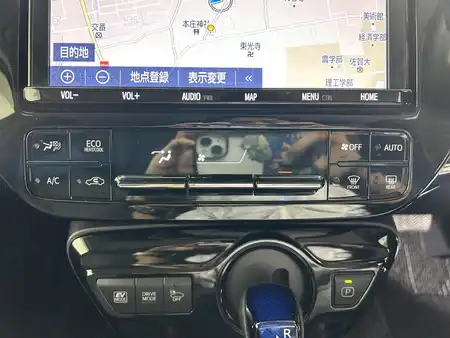 トヨタ プリウス