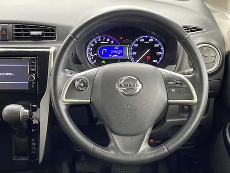 日産 デイズ