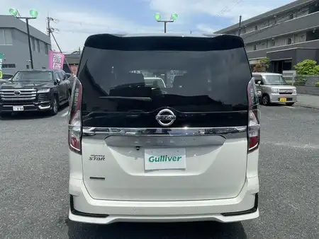 日産 セレナ