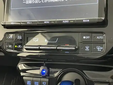 トヨタ プリウス