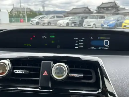 トヨタ プリウス