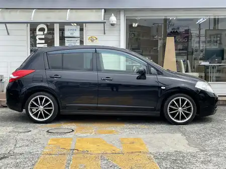日産 ティーダ