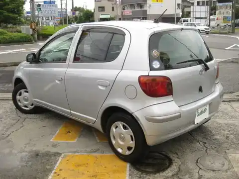 カタログ画像：ヴィッツ （VITZ） Ｕ Ｌパッケージ・ＮＥＯエディション 2004年5月 CBA-SCP13 1300cc シルバーマイカメタリック 燃費23.0km / l バック