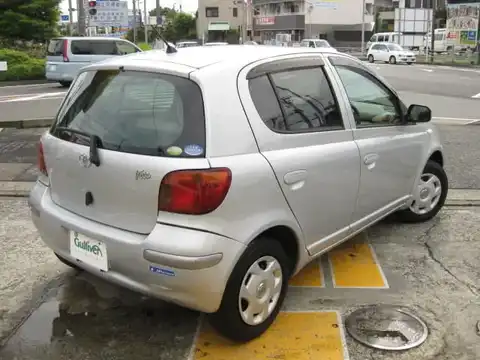 カタログ画像：ヴィッツ （VITZ） Ｕ Ｌパッケージ・ＮＥＯエディション 2004年5月 CBA-SCP13 1300cc シルバーマイカメタリック 燃費23.0km / l バック