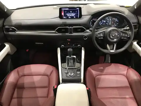 カタログ画像：ＣＸ－５ （CX-5） ＸＤ １００周年特別記念車 2020年12月 3DA-KF2P 2200cc スノーフレイクホワイトパールマイカ 燃費16.6km / l 内装