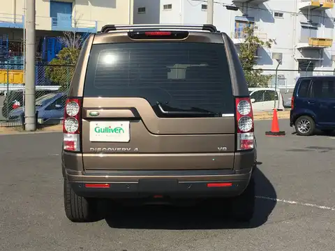 カタログ画像：ディスカバリー４ （DISCOVERY 4） ＨＳＥ 2009年6月 ABA-LA5N 5000cc イパネマ・サンド（メタリック）orナラ・ブロンズ（メタリック） 燃費5.8km / l バック