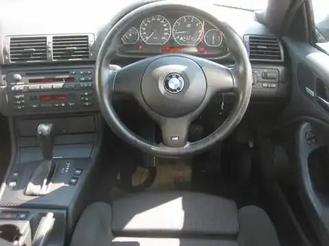 カタログ画像：３シリーズ （3 SERIES） ３３０Ｃｉ Ｍスポーツパッケージ 2001年10月 GH-AV30 3000cc 燃費9.2km / l 内装