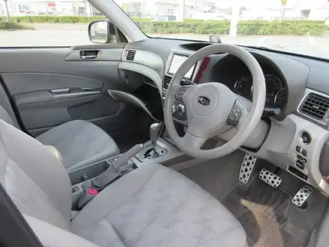 カタログ画像：フォレスター （FORESTER） ２．０ＸＴ プラチナレザーセレクション 2007年12月 CBA-SH5 2000cc オブシディアンブラック・パール 燃費12.2km / l 内装