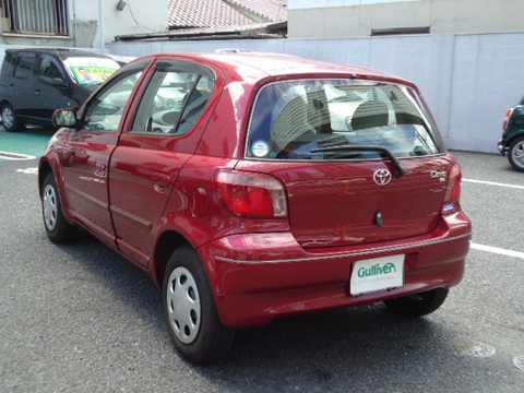 カタログ画像：ヴィッツ （VITZ） クラヴィア 2002年8月 UA-NCP15 1300cc 燃費18.2km / l バック