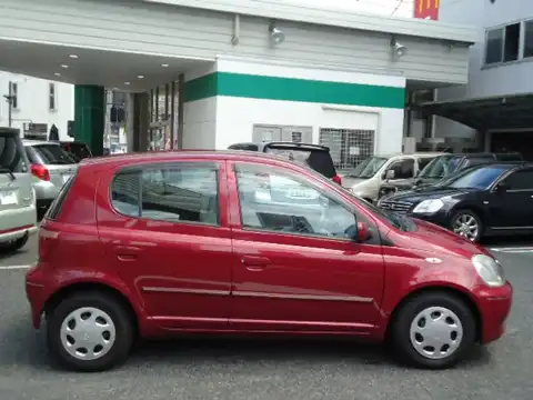 カタログ画像：ヴィッツ （VITZ） クラヴィア 1999年10月 GH-NCP10 1300cc レッドマイカメタリック 燃費18.0km / l 外装