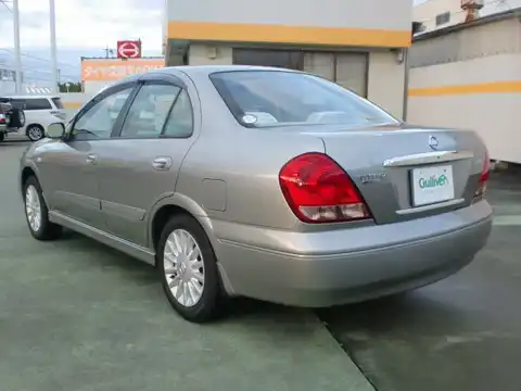 カタログ画像：ブルーバードシルフィ （BLUEBIRD SYLPHY） ２０ＸＪ－Ｇ 2004年4月 GH-TG10 2000cc チタニウムシルバー（Ｍ） 燃費16.4km / l バック