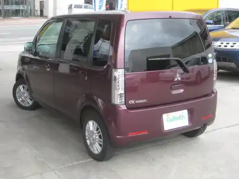 カタログ画像：ｅＫワゴン （EK WAGON） ジョイフィールド 2010年8月 DBA-H82W 660cc ラズベリーレッドパール バック