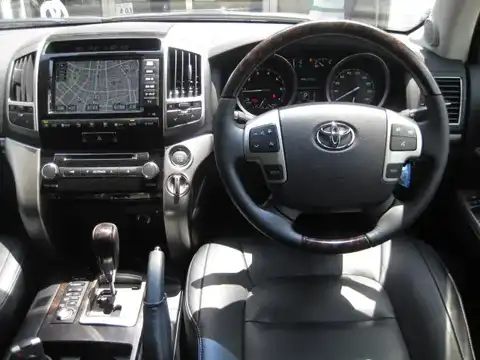 カタログ画像：ランドクルーザー （LAND CRUISER） ＺＸ 2012年1月 CBA-URJ202W 4600cc ブラックorアティチュードブラックマイカ 燃費6.7km / l 内装