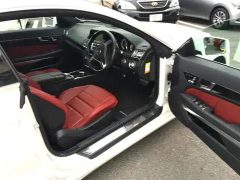 カタログ画像：Ｅクラス （E-CLASS） Ｅ２５０ クーペリミテッド 2014年2月 RBA-207336 2000cc ポーラーホワイト（Ｓ） 燃費15.5km / l 内装