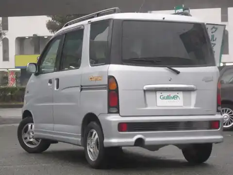 カタログ画像：アトレーワゴン （ATRAI WAGON） カスタム Ｓエディション 2000年9月 GF-S220G 660cc ブルーイッシュシルバーメタリック 燃費16.0km / l バック