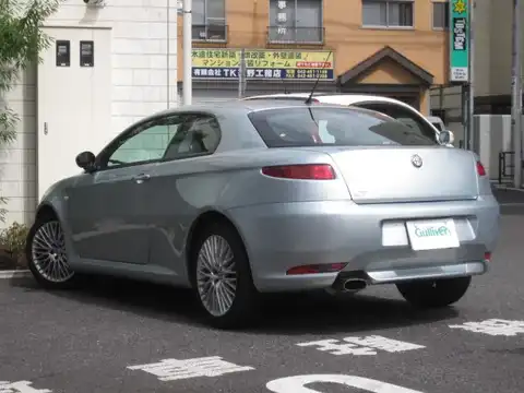 カタログ画像：アルファＧＴ （ALFA GT） コレッツィオーネ ２．０ ＪＴＳ セレスピード 2007年5月 GH-93720L 2000cc クリスタルライトブルー バック