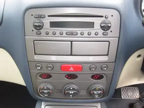 カタログ画像：アルファＧＴ （ALFA GT） コレッツィオーネ ２．０ ＪＴＳ セレスピード 2007年5月 GH-93720L 2000cc クリスタルライトブルー 内装