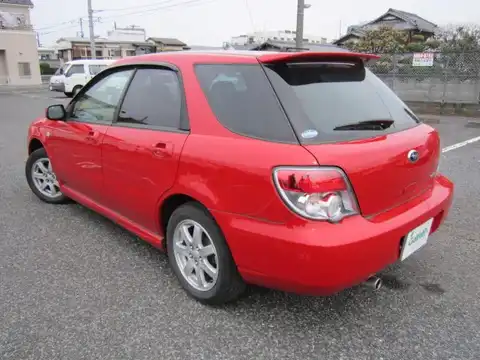 カタログ画像：インプレッサスポーツワゴン （IMPREZA SPORTS WAGON） １．５ｉ 2006年6月 LA-GG2 1500cc ガーネットレッド・パール 燃費15.0km / l バック