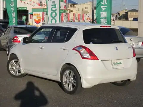 カタログ画像：スイフト （SWIFT） ＸＧ 2010年9月 DBA-ZC72S 1200cc スノーホワイトパール 燃費19.4km / l 外装