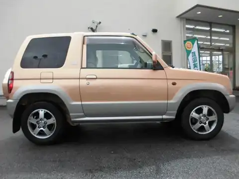 カタログ画像：パジェロミニ （PAJERO MINI） ブルームエディションＶＲ 2005年5月 TA-H58A 660cc ライトオレンジメタリック／ミディアムシルバーメタリック 外装