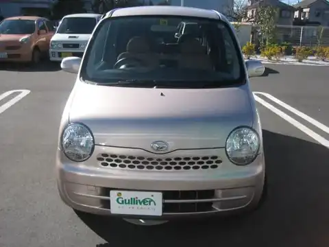 カタログ画像：ムーヴラテ （MOVE LATTE） モユ 2006年1月 DBA-L550S 660cc ライトローズメタリック 燃費19.4km / l フロント