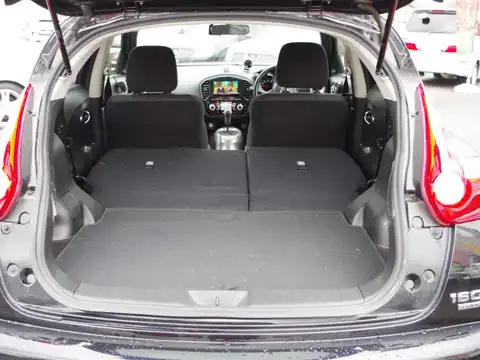 カタログ画像：ジューク （JUKE） １６ＧＴ ＦＯＵＲ タイプＶ 2012年6月 CBA-NF15 1600cc サファイアブラック（Ｐ） 燃費12.6km / l 内装