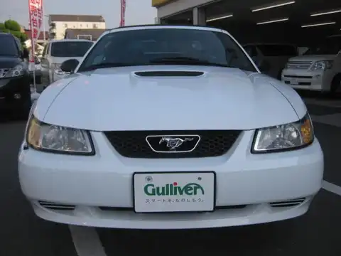 カタログ画像：マスタング （MUSTANG） ＧＴコンバーチブル 2000年2月 GF-1FAF1P4 4600cc クリスタルホワイト・クリアコート 燃費7.4km / l フロント