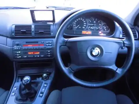 ＢＭＷ,３シリーズ,３１８ｉ,2001年10月