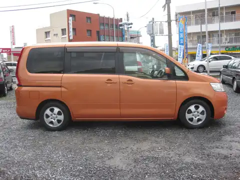 カタログ画像：セレナ （SERENA） ２０Ｇ 2005年5月 CBA-NC25 2000cc ソレイユオレンジ（Ｍ） 燃費11.8km / l 外装