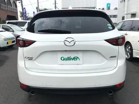 カタログ画像：ＣＸ－５ （CX-5） ２５Ｓ 2018年3月 6BA-KF5P 2500cc スノーフレイクホワイトパールマイカ 燃費14.2km / l バック