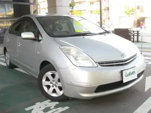 カタログ画像：プリウス （PRIUS） Ｇ 2004年4月 DAA-NHW20 1500cc シルバーメタリック 燃費33.0km / l メイン（その他）