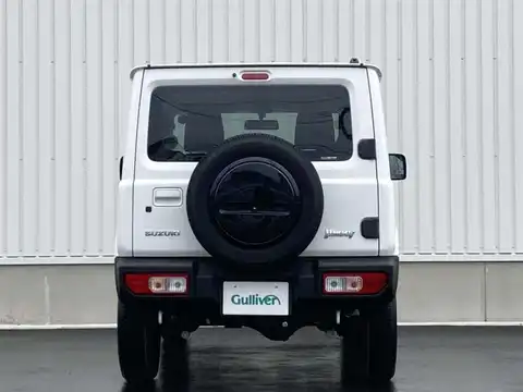 カタログ画像：ジムニー （JIMNY） ＸＬ スズキセーフティサポート装着車 2019年10月 3BA-JB64W 660cc ホワイト 燃費13.2km / l バック