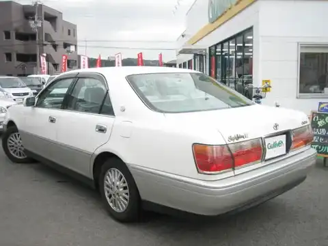 カタログ画像：クラウン （CROWN） ロイヤルサルーンＧ 1999年9月 GH-JZS175 3000cc スーパーホワイトII 燃費11.4km / l バック