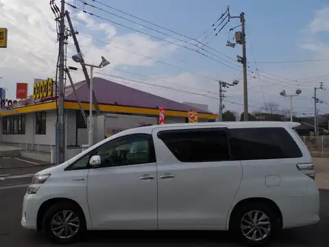 カタログ画像：ヴェルファイア （VELLFIRE） ３．５Ｖ Ｌエディション 2011年11月 DBA-GGH20W 3500cc ホワイトパールクリスタルシャイン 燃費9.2km / l 外装