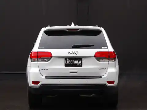 カタログ画像：ジープ・グランドチェロキー （JEEP GRAND CHEROKEE） ラレード 2014年3月 ABA-WK36T 3600cc ブライトホワイトクリアコート 燃費8.6km / l バック