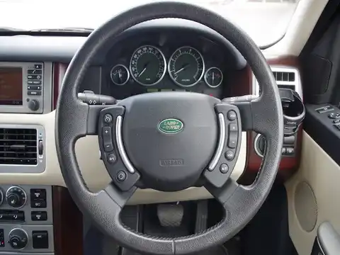 カタログ画像：レンジローバー （RANGE ROVER） ＳＥ 2004年11月 GH-LM44 4400cc ザンベジ・シルバー（メタリック） 燃費5.7km / l 内装