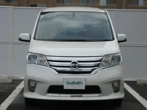 カタログ画像：セレナ （SERENA） ハイウェイスター Ｊパッケージ 2011年2月 DBA-FC26 2000cc ブリリアントホワイトパール（３Ｐ） 燃費13.8km / l フロント