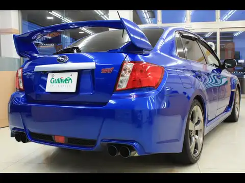 カタログ画像：インプレッサ （IMPREZA） ＷＲＸ ＳＴＩ 2011年11月 CBA-GVB 2000cc プラズマブルー・シリカorＷＲブルー・マイカ 燃費10.4km / l バック