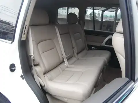 カタログ画像：ランドクルーザー （LAND CRUISER） ＺＸ 2009年5月 CBA-URJ202W 4600cc ホワイトパールクリスタルシャイン 燃費6.9km / l 内装