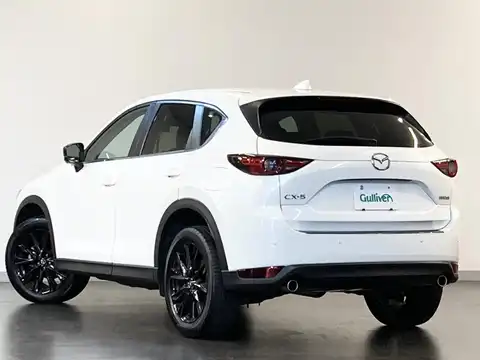 カタログ画像：ＣＸ－５ （CX-5） ２０Ｓ ブラックトーンエディション 2021年12月 6BA-KFEP 2000cc スノーフレイクホワイトパールマイカ 燃費14.0km / l バック